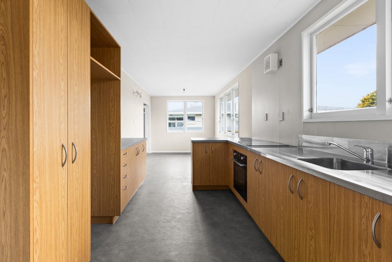 201 Westminster Avenue, Tamatea, Napier - Carousel 2