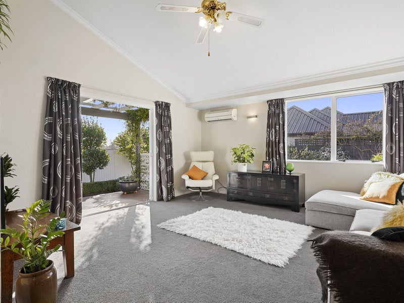 17A Gamblins Road, Saint Martins, Christchurch - Carousel 2