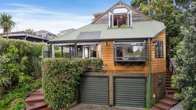 1/36 Beulah Avenue, Rothesay Bay, Auckland - Carousel 1