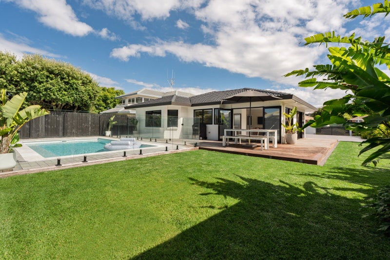 10 Oleander Lane, Mount Maunganui, Mount Maunganui - Carousel 1