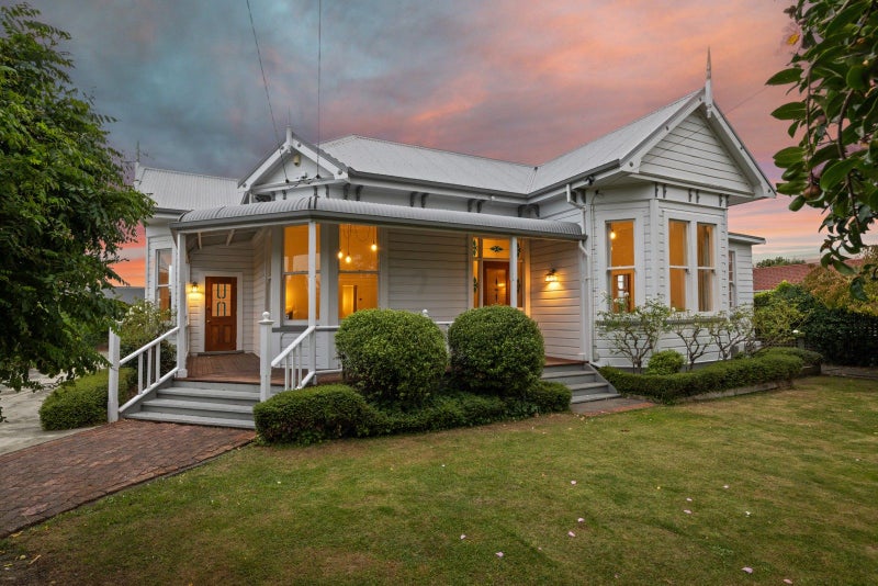 49 Te Aute Road, Havelock North, Havelock North - Carousel 1