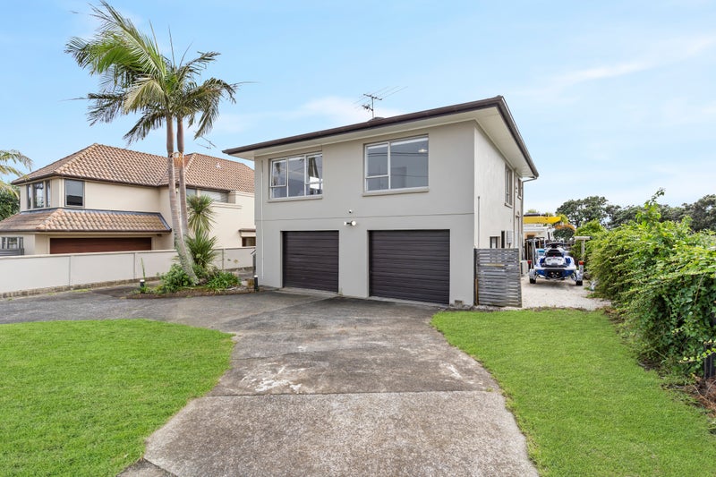 116 Clovelly Road, Bucklands Beach, Auckland - Carousel 2