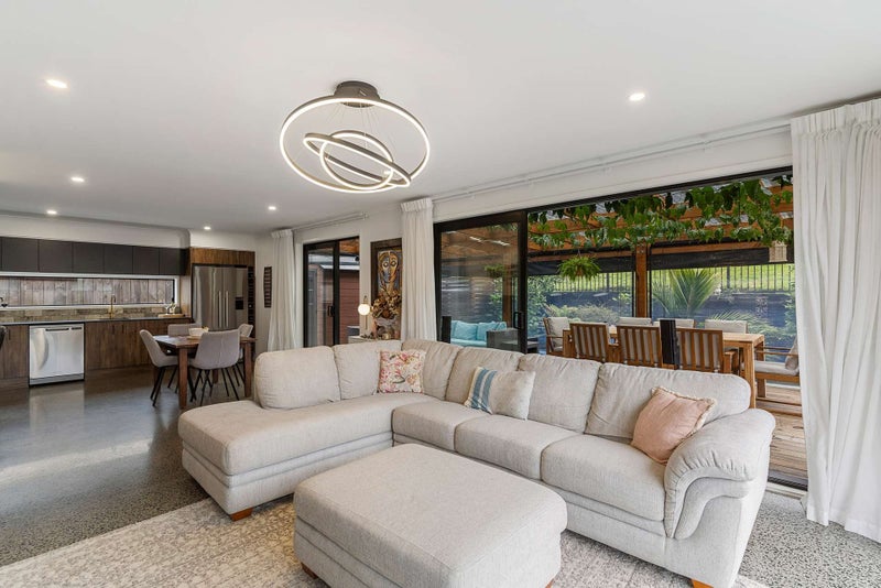 6 Urumaraki Avenue, Helensville, Helensville - Carousel 2
