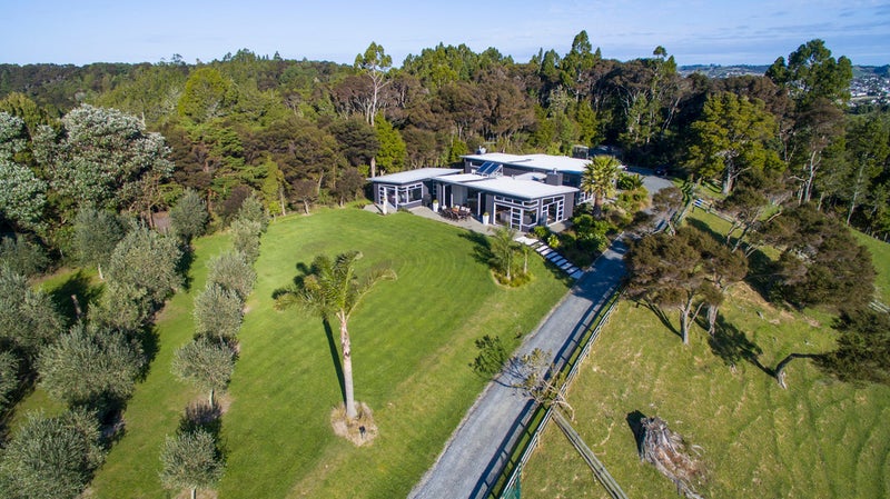 58 McCallum Drive, Sandspit, Warkworth - Carousel 2