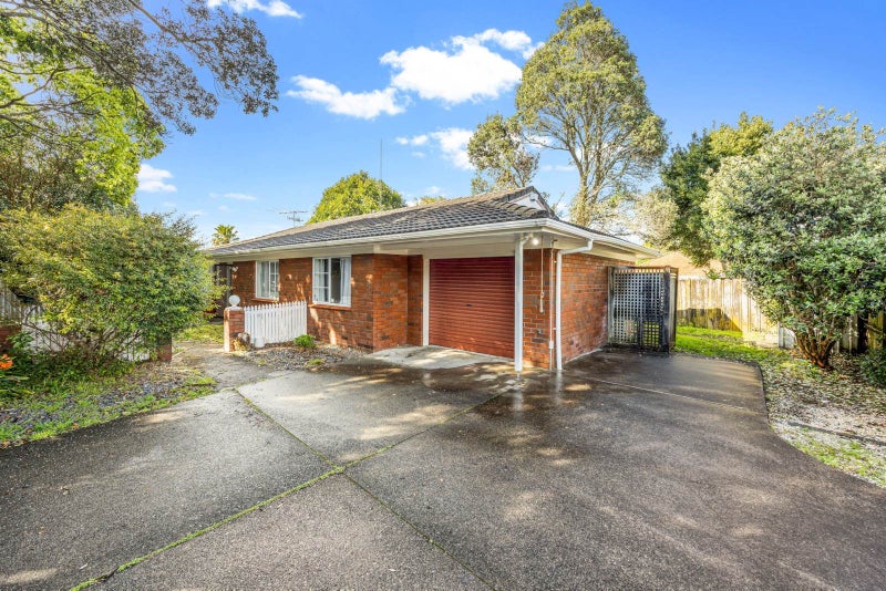 5/4 William Avenue, Greenlane, Auckland - Carousel 1