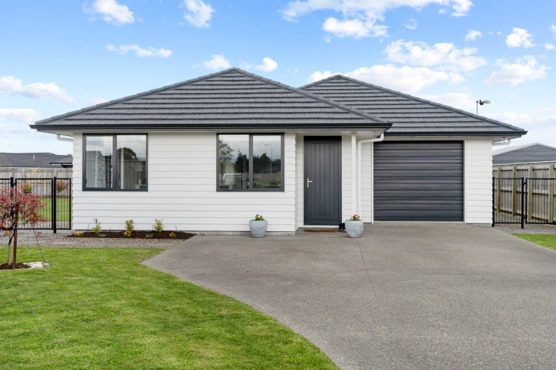 6 Mitre Way, Solway, Masterton - Carousel 2
