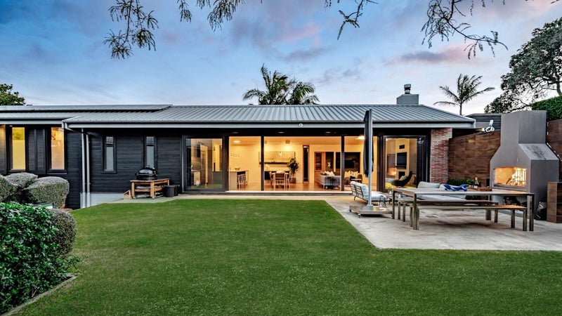 15 Kesteven Avenue, Glendowie, Auckland - Carousel 1