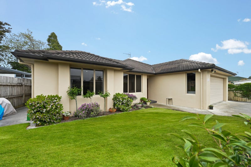 10A Taylor Terrace, St Andrews, Hamilton - Carousel 1