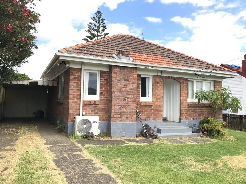 29 Ballance Avenue, Papatoetoe, Manukau City, Auckland - Carousel 1