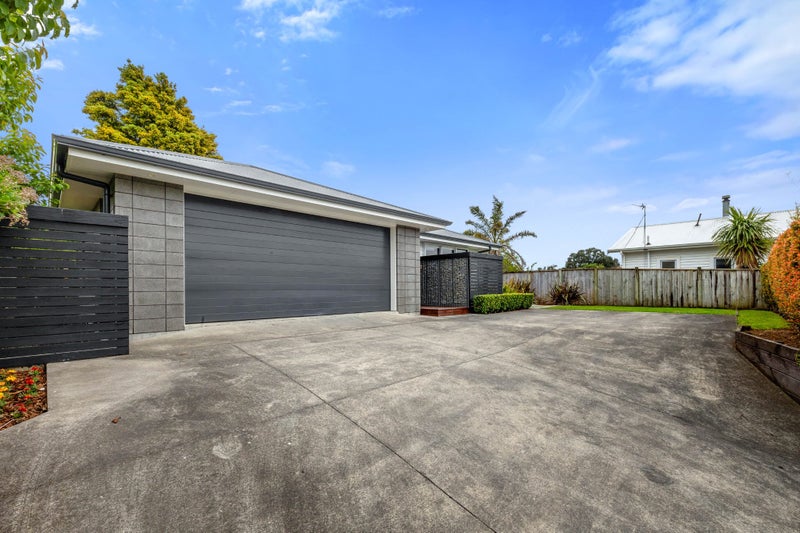 70A Lorna Street, Lynmouth, New Plymouth - Carousel 26