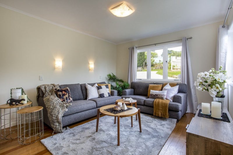 25 Makiri Street, Helensville, Helensville - Carousel 2