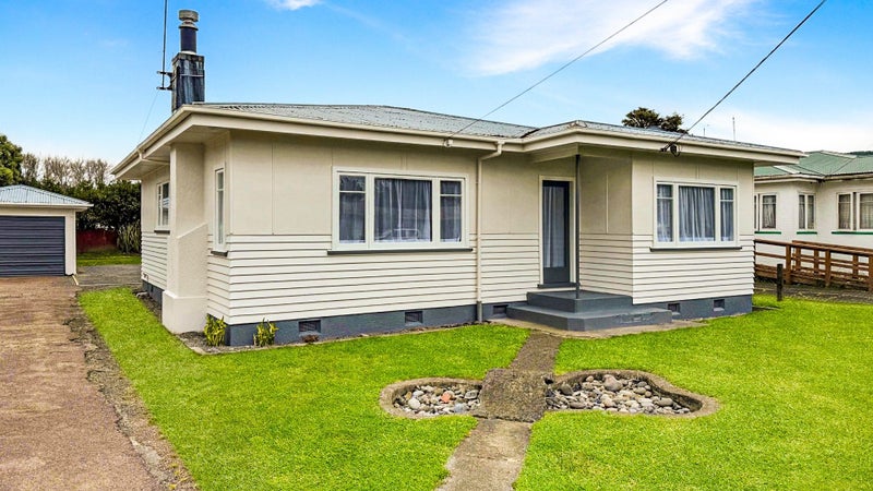 49 Reu Street, Taumarunui - Carousel 1
