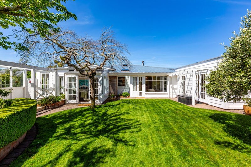 80 Jubilee Road, Khandallah, Wellington - Carousel 1