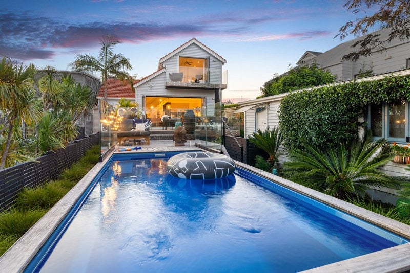 31 Church Street, Northcote Point, Auckland - Carousel 1