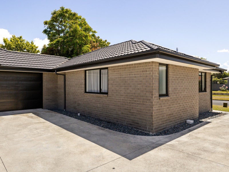 4/15 Dover Road, St Andrews, Hamilton - Carousel 3