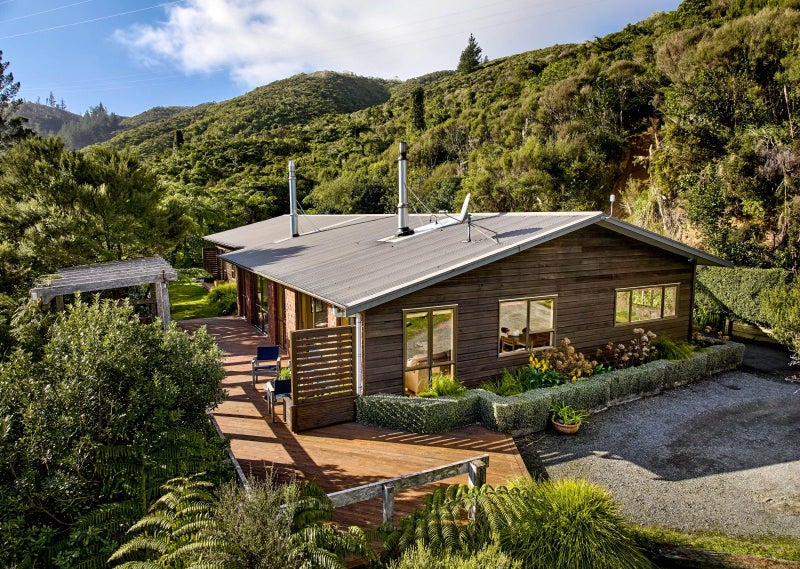 25A Mount Cecil Road, Moonshine Valley, Upper Hutt - Carousel 1