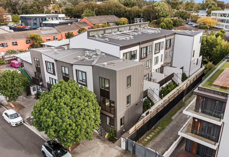 1/29 Mauranui Avenue, Epsom, Auckland - Carousel 1