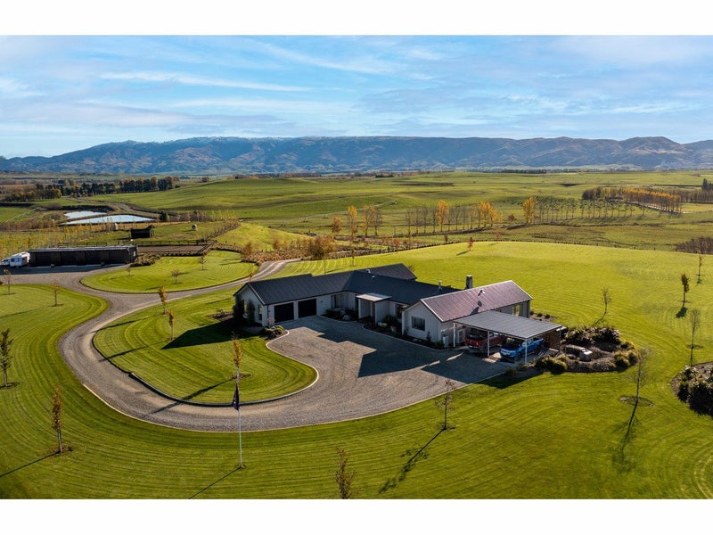 2864 Lauder-Omakau Road, Lauder, Omakau - Carousel 1