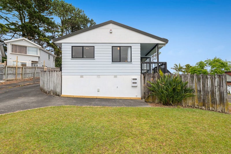 1/25 Jumento Place, Unsworth Heights, Auckland - Carousel 2