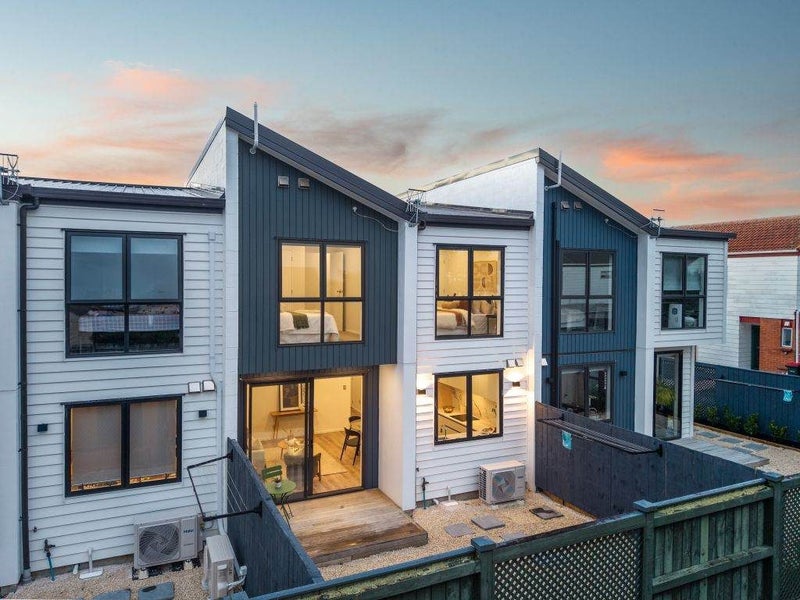 102C Celtic Crescent, Ellerslie, Auckland - Carousel 28