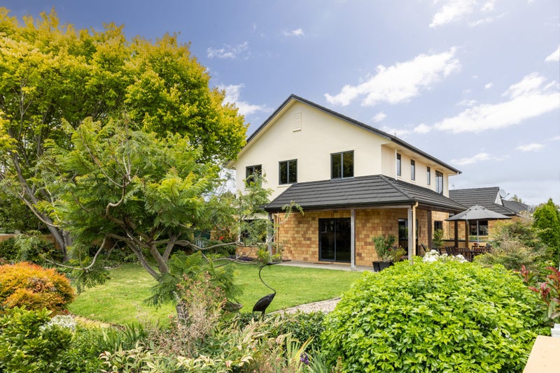2 Redwood Close, Havelock North, Havelock North - Carousel 1