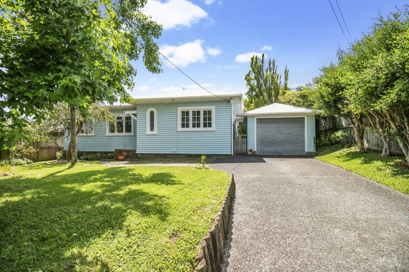 116 Rosier Road, Glen Eden, Auckland - Carousel 2