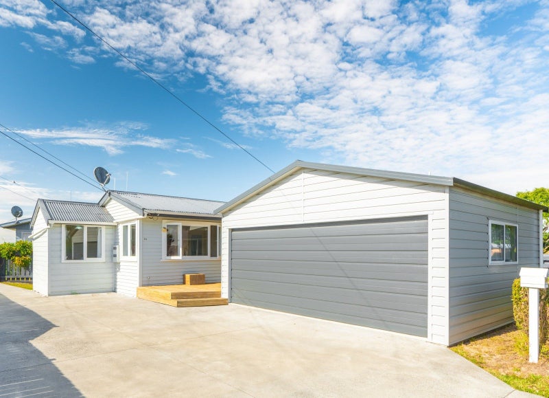 51 Saxbys Road, Deanwell, Hamilton - Carousel 1