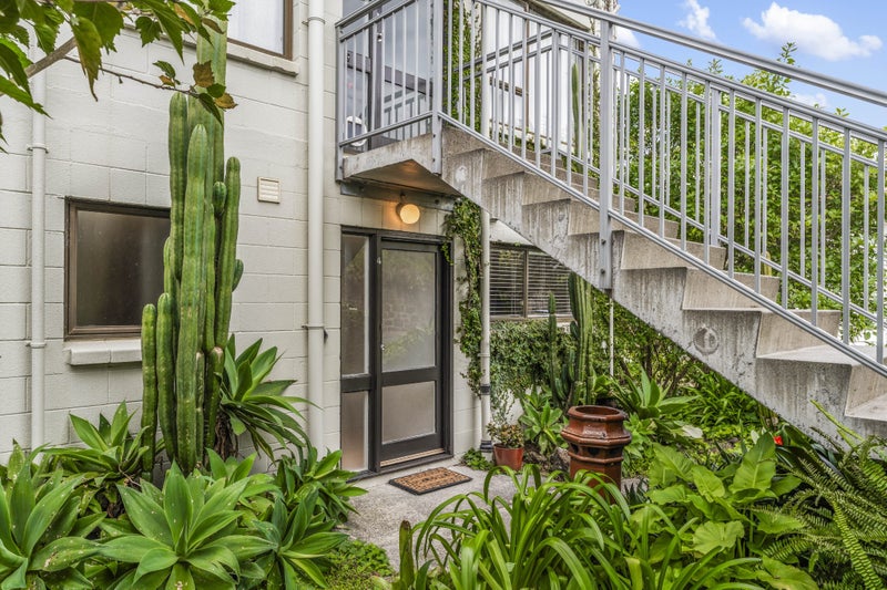 4/26 Scarborough Terrace, Parnell, Auckland - Carousel 2