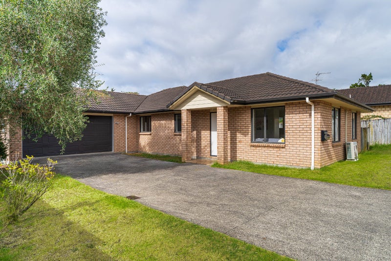14 Cade Place, Weymouth, Auckland - Carousel 1
