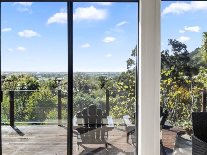 16 Morgans Valley, Heathcote Valley, Christchurch - Carousel 2