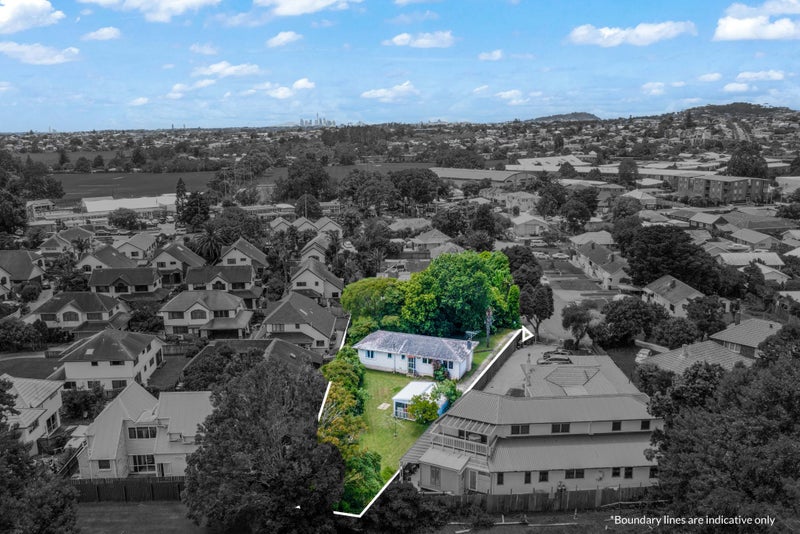 11 Bamford Place, Avondale, Auckland - Carousel 2