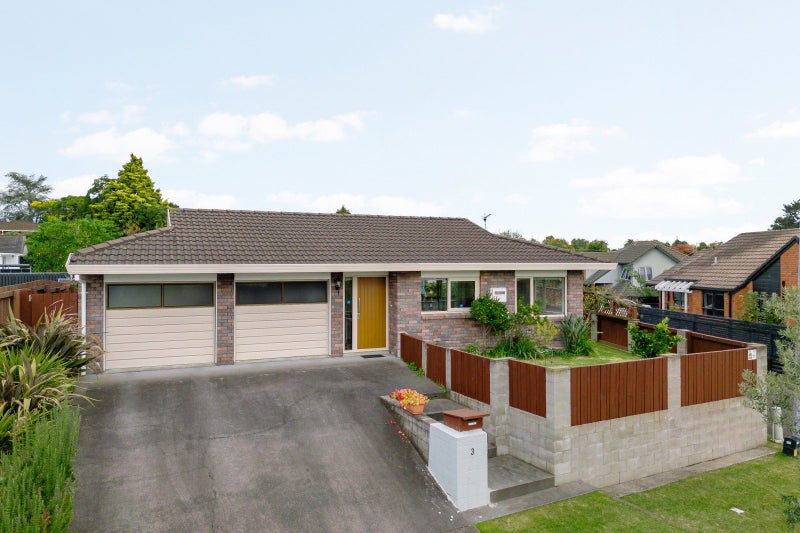 3 Dallinger Street, St Andrews, Hamilton - Carousel 1