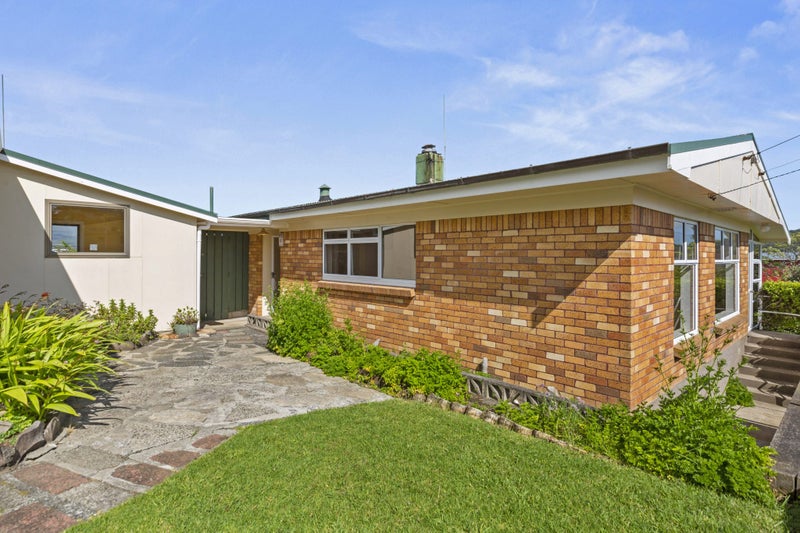 9 Government Road, Raglan, Raglan - Carousel 1