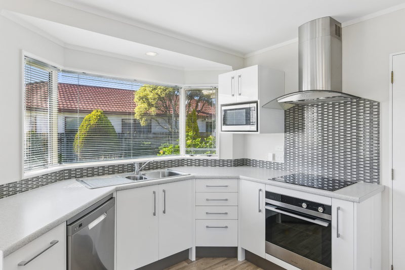 110 Makarini Street, Paraparaumu - Carousel 2
