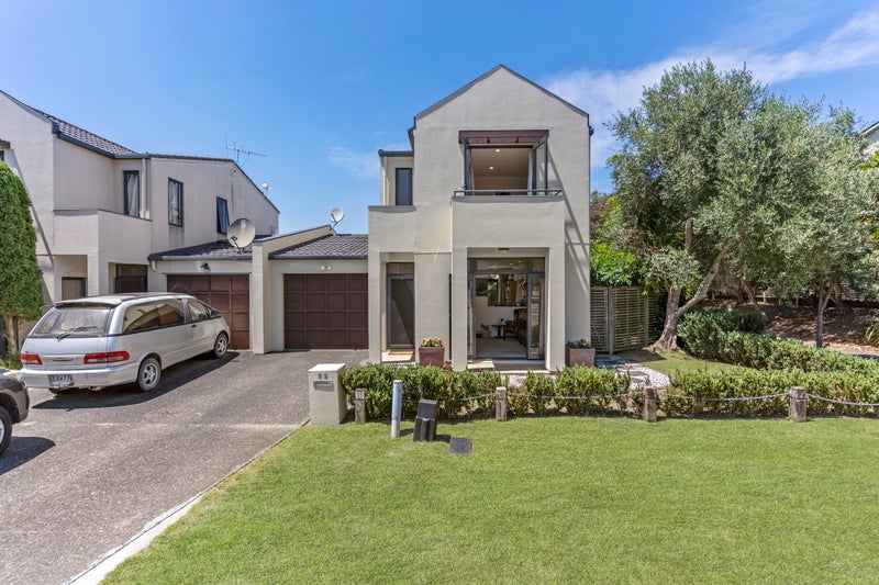 52 Gunner Drive, Te Atatu Peninsula, Auckland - Carousel 1
