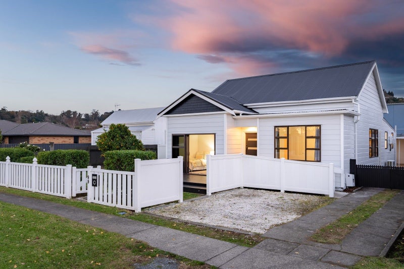 99 Ormond Road, Whataupoko, Gisborne - Carousel 1