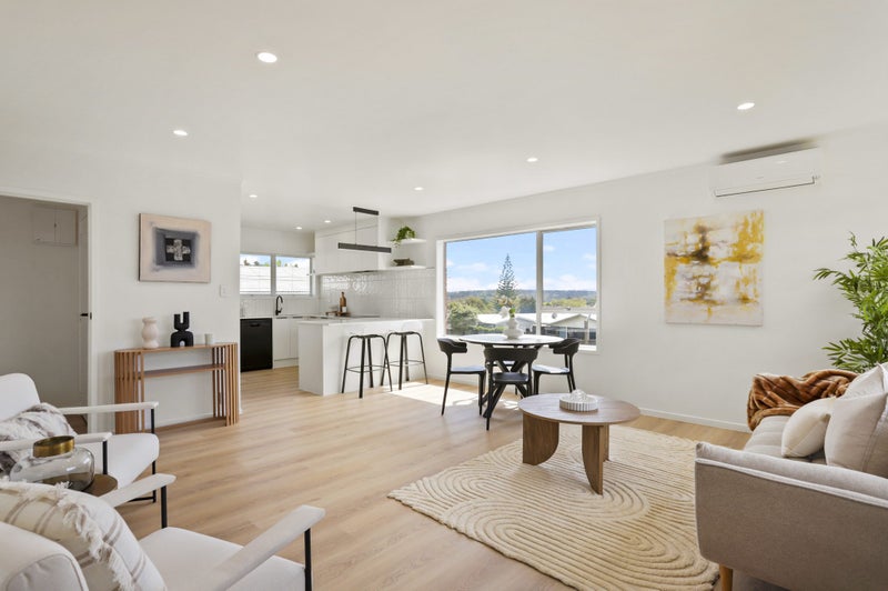 1/4 Illana Place, Ranui, Auckland - Carousel 1