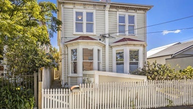 160A Tasman Street, Mount Cook, Wellington - Carousel 1