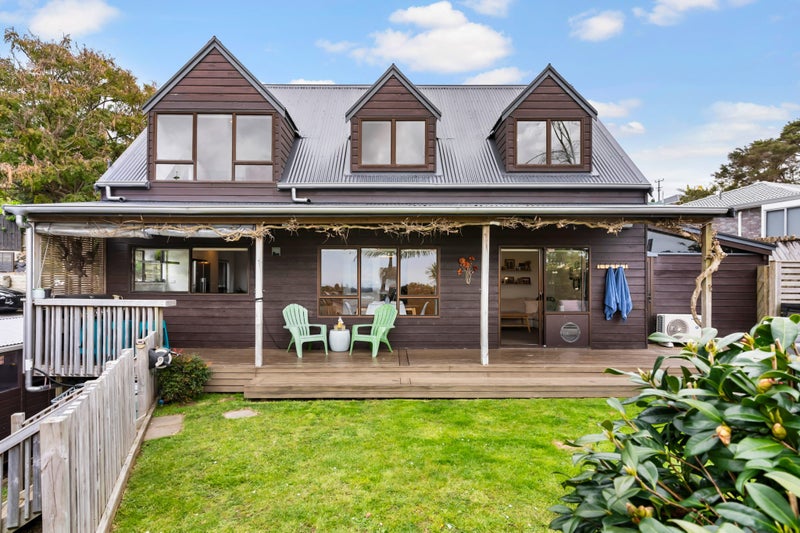 1/305 Glenfield Road, Glenfield, Auckland - Carousel 1