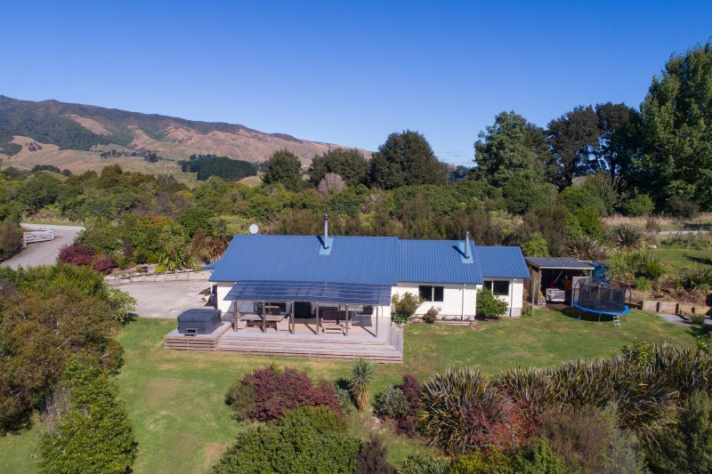 187 No 1 Line, Pohangina, Ashhurst - Carousel 2