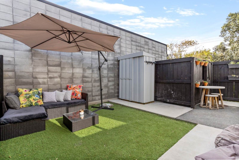 130 Leybourne Circle, Glen Innes, Auckland - Carousel 2