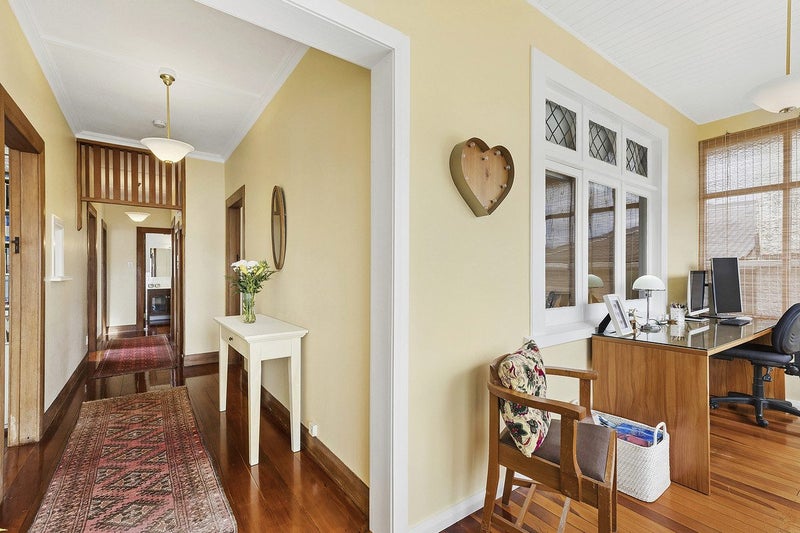 11 Firth Terrace, Karori, Wellington - Carousel 2