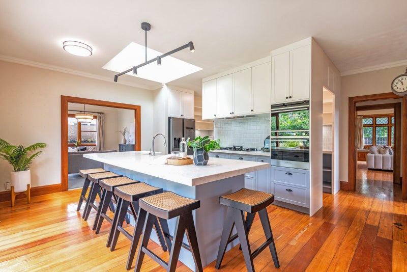 10 Saint Johns Avenue, Palmerston North - Carousel 2