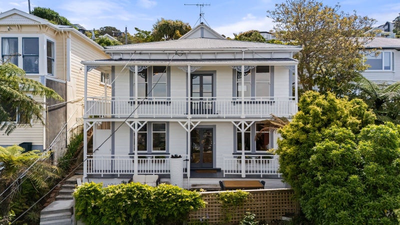 34 Sugarloaf Road, Brooklyn, Wellington - Carousel 26