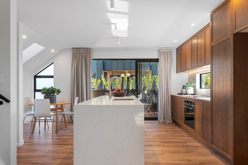 3/166 Chester Street East, Christchurch Central, Christchurch - Carousel 1