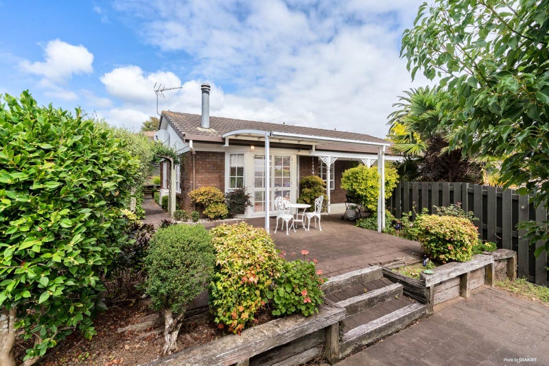 Property Valuation for 2/41 Cromdale Avenue, Highland Park, Auckland