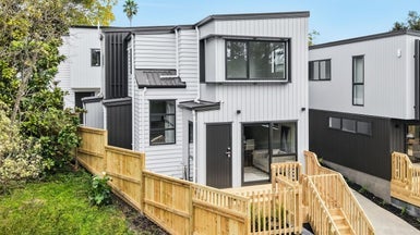 23B Caribbean Drive, Unsworth Heights, Auckland - Carousel 1