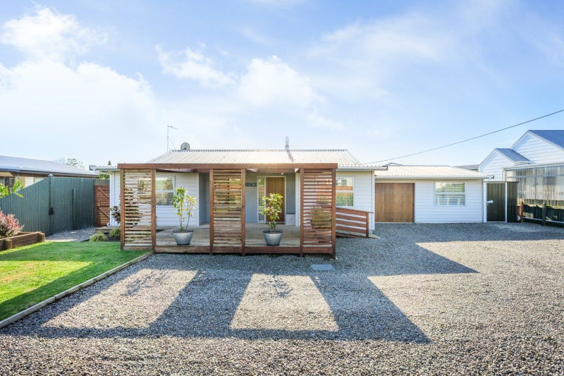 99 Seabury Avenue, Foxton Beach, Foxton - Carousel 1