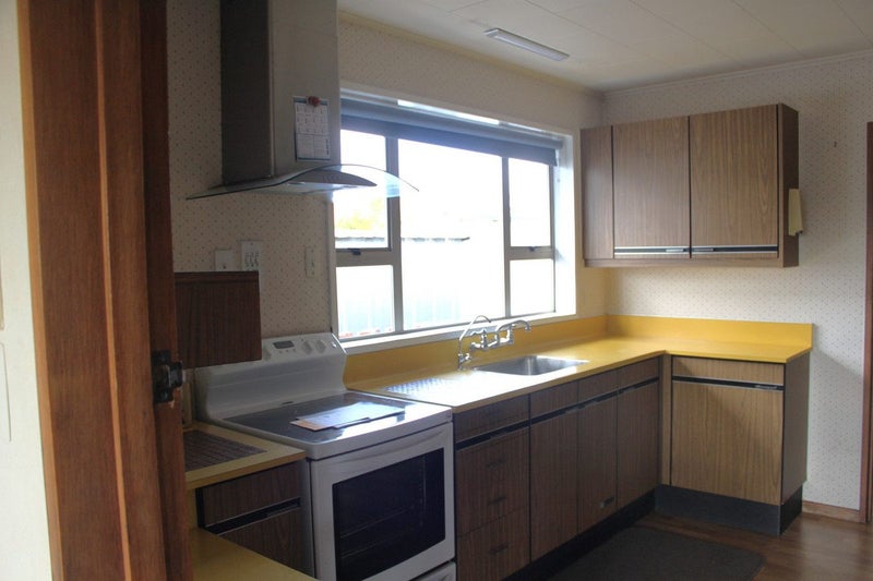 18 Ventry Street, Alexandra, Alexandra - Carousel 2