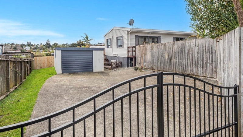 8A Raumati Crescent, Onerahi, Whangarei - Carousel 1